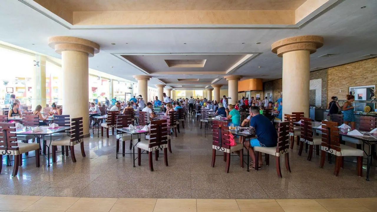 الفندق كازا ماري ريزورت - مرسى علم